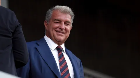 芝加哥机场一架降机遇险紧急返航