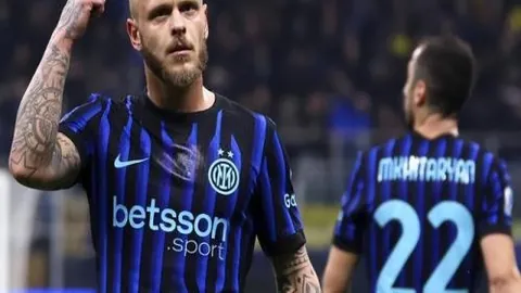 姆巴佩在五大联赛前锋射门得分榜上遥遥领先，累积射门达279次。